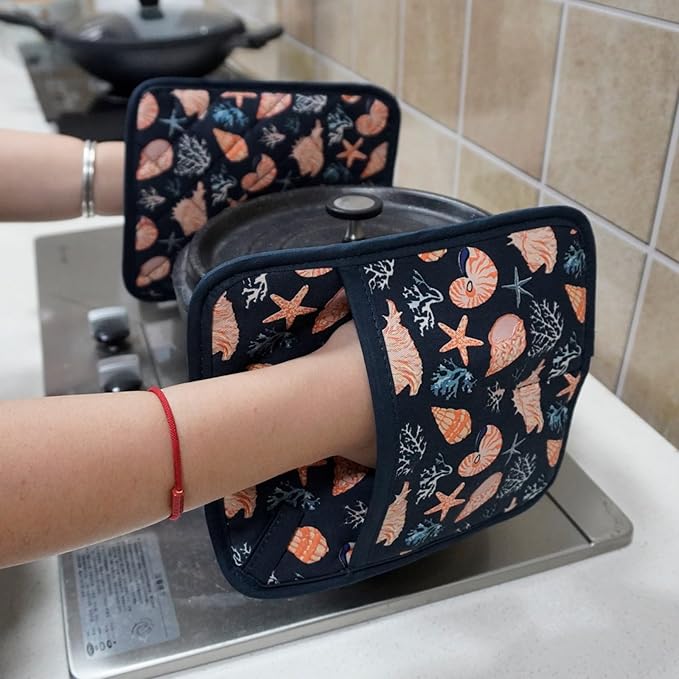 Pot Holders Set of 2 Heat Resistant 480℉ Kitchen 100% Cotton Comfortable Lining Printing Cowry Flower Women Men Home Cooking Baking Microwave BBQ Gift (Cowry potholders)