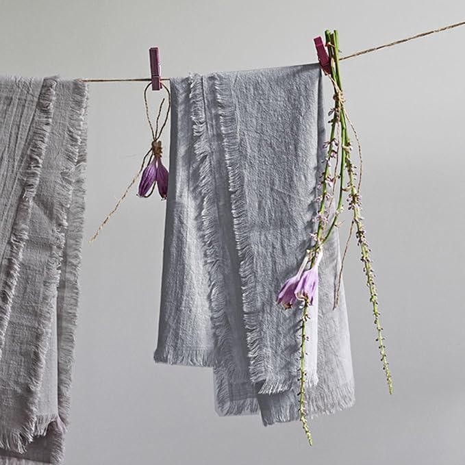 Handmade Cloth Napkins 100% Cotton Napkins with Fringe，Delicate Handmade Cloth Napkins for Dinners, Parties, Weddings and More，18 x 18 Inch Set of 4 - Light Grey