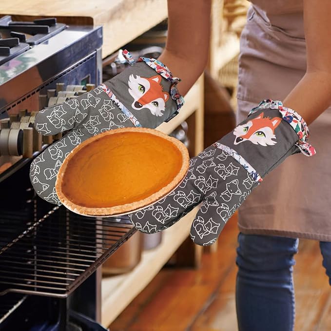 Alselo Oven Mitts, Heat Resistant Kitchen Mittens with Soft Quilted Cotton Lining Set of 2, Fashion Animal Design with Silicone Printing Anti-Slip Gloves for Baking Cooking Barbecue (Gray 2)