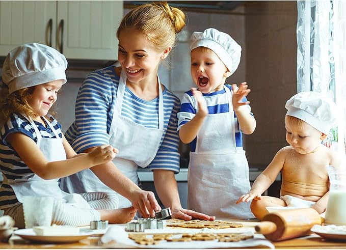 CHENGU 8 Pcs Kids Apron and Chef Hat Set Child Aprons 2 Pocket for Boy Girl Toddler Cooking Painting, Ages 2-13(White,Medium)