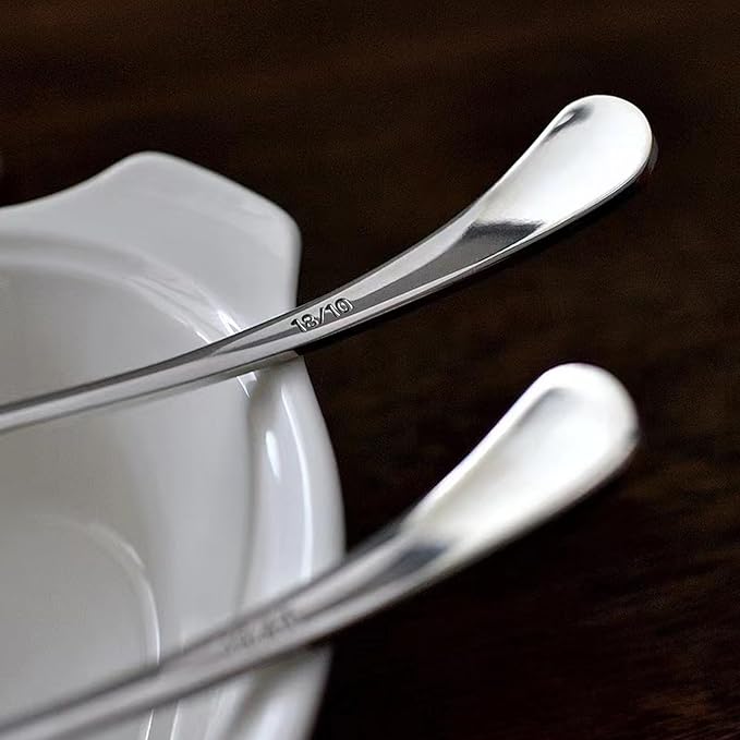 Small Ladle, Gravy Ladle, 7.9 Inch Sauce Ladles, 18/10 Stainless Steel Small Gravy Soup Spoon for Spooning Gravies or Sauces, Set of 2(Silver）