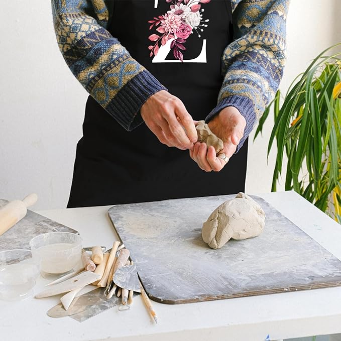 Personalized Aprons for Women with Pockets, Cute Aprons for Women Chef Baking, Cooking Gifts for Mom Birthday