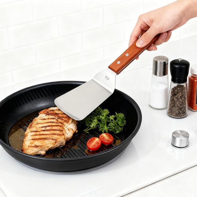 Pumtus 4 Pack Stainless Steel Spatula Set, 2 Sizes Metal Spatulas for Kitchen Use, Hevy Duty Solid & Slotted Turner with Wooden Handle, Flat Top Grill Spatula for Egg, Hamburger, Fish, Cooking, BBQ
