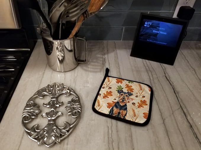 Caroline's Treasures Airedale Terrier Heirloom Fall Pair of Pot Holders Pair 7.5x7.5 Quilted Insulated Hot Pads Decorative Kitchen Gift Made in USA