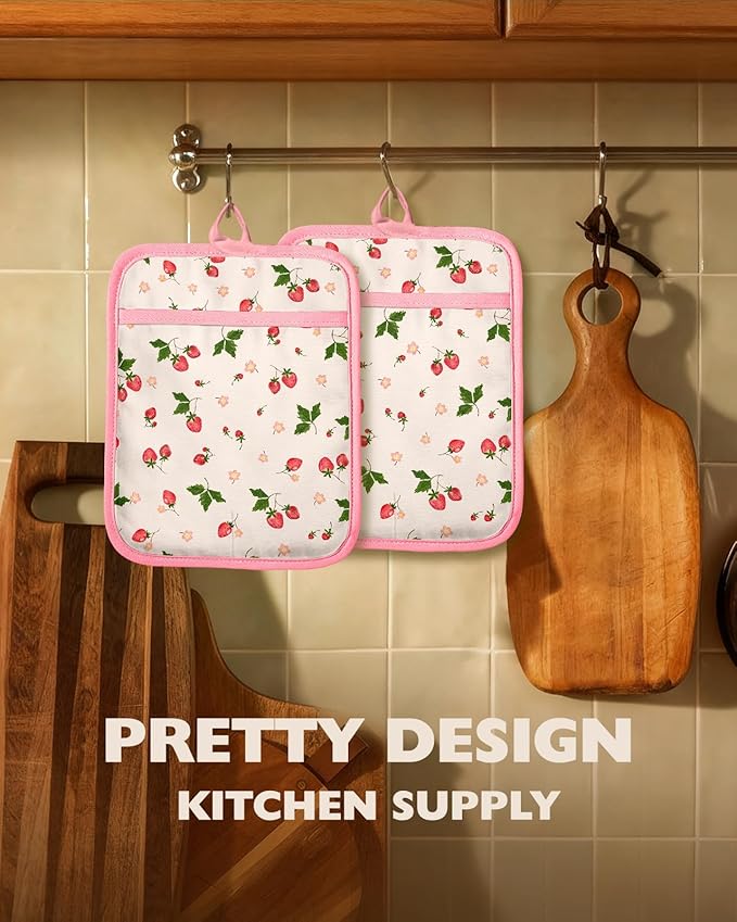 Slohif Silcone Strawberry Pot Holders for Kitchen - 100% Cotton Pink Cute Oven Potholders with Pockets, Heat Resistant Square Thick Hot Pads, House New Home Baking Baker Gifts,2pack