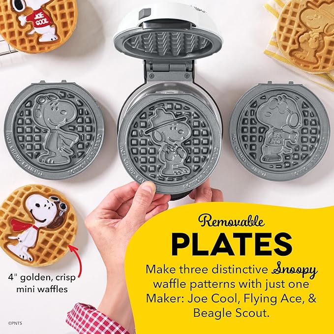 Peanuts x Dash MultiMaker® Mini Maker System (4 Plates: Joe Cool, Flying Ace, Beagle Scout, Waffle)