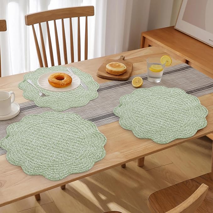 HOMBYS Quilted Placemats Set of 6 Washable Round Placemats for Kitchen Table-100% Cotton Fabric 14 Inch Round Table Mats, Cotton Fabric with Microfiber Filling, (14"x14", White & Green Flower)