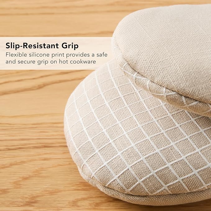 KITCHENAID Gourmet Series Gridlines Mini Oven Mitts 2-Pack Set, Heat Resistant up to 600°F, Soft Silicone Grip, Magnetic Cuff, Milkshake Tan, 5.5"x9"