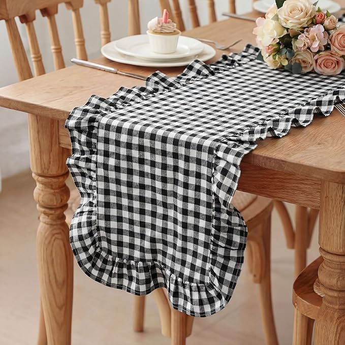 HunnmingRe 1 Pcs White and Black Plaid Gingham Ruffle Table Runner 118 x 13.8'' Farmhouse Buffalo Table Runner 100% Cotton Scalloped Long Dresser Scarves for Dining Room, Kitchen Rustic Home Decor