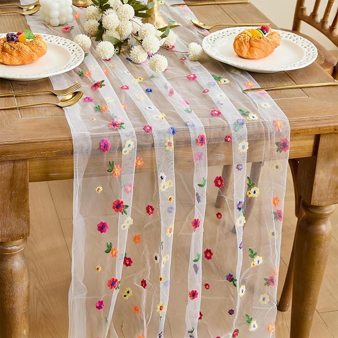 YATOJUZI White Table Runner Embroidery Daisy Summer Floral Decorations Seasonal Tulle Dining Table Runners for Home Kitchen Decor Wedding Shower Party