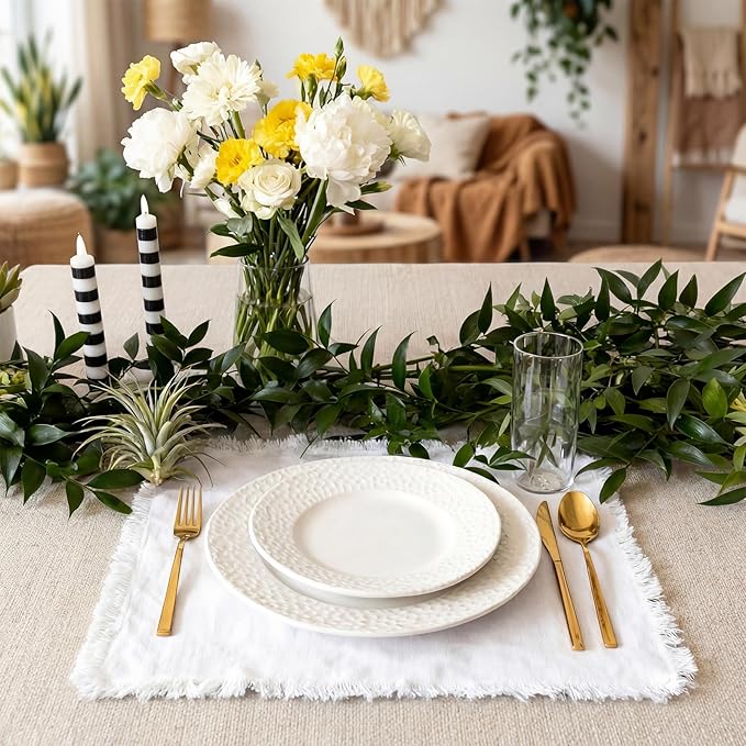 17 X 17 Inches White Placemats Set of 2 Table Mats Set of 2, Farmhouse Cotton Linen Place Mats Home Kitchen Decor Placemats Dining Table for Wedding, Anniversary, Daily Use Washable Easy Clean
