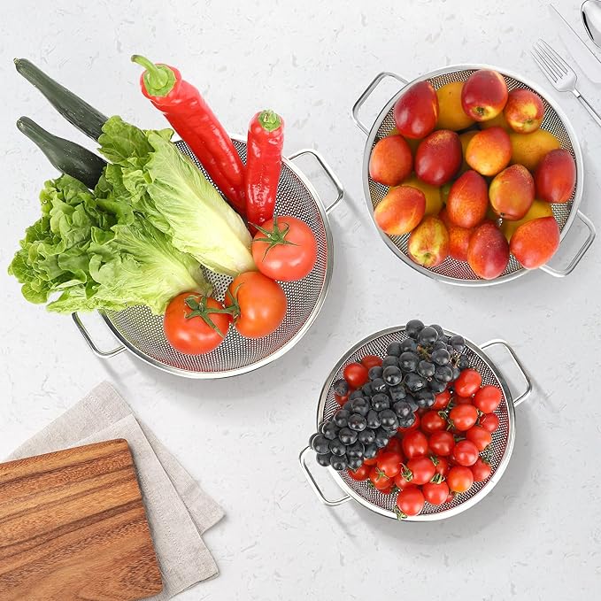 Colander for Kitchen, 5QT, Stainless Steel Colander Strainer with Handle for Fruits Vegetables Cooking Food, Dishwasher Safe