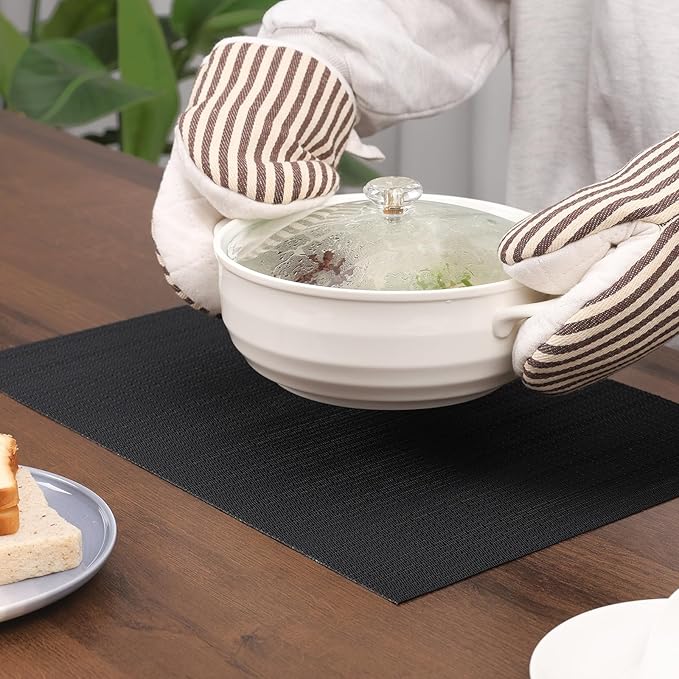 Myir JUN Placemats Set of 10, Vinyl Woven Placemats Place Mats Indoor Set of 10 Washable Table Mats Non-Slip Place mats for Dining Table (Black)