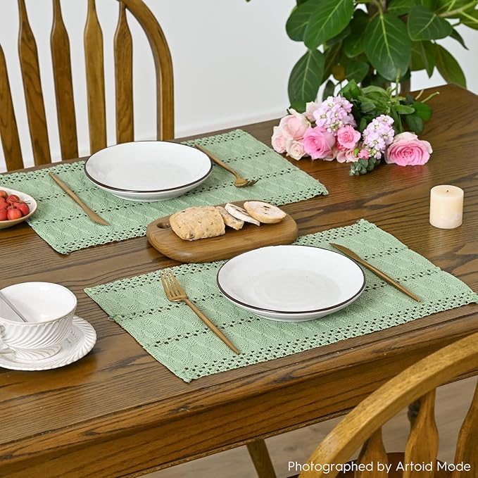 Artoid Mode Light Green Farmhouse Woven Rustic Hollow Placemats Set of 4,12x18 Inch Seasonal Holiday Table Mats Party Kitchen Dining Decoration