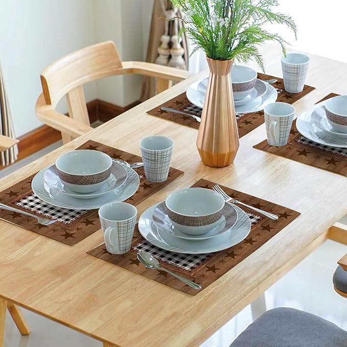 Western Texas Star Placemats for Dining Table Set of 4，Buffalo Plaid Country Wooden Plank Table Mats 18 x12 Inch Non-Slip Dining Table Place Mats for Party Kitchen Indoor Decor