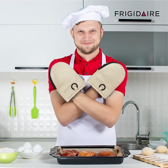 Frigidaire Layla 2-Pack Cotton and Neoprene Mini Oven Mitts, Heat Resistant, Anti-Slip, Machine Washable, 5.25" x 8", Beige, Set of 2