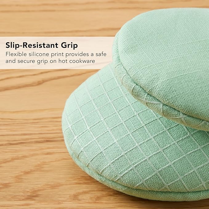 KITCHENAID Gourmet Series Gridlines Mini Oven Mitts 2-Pack Set, Heat Resistant up to 600°F, Soft Silicone Grip, Magnetic Cuff, Pistachio Green, 5.5"x9"