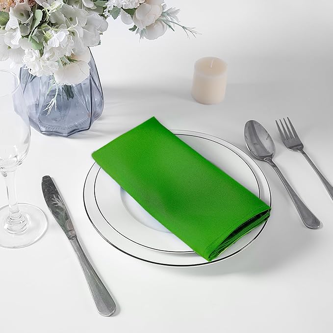 Bailarina Cloth Napkins Set of 40,17x17 inches Dinner Napkins Cloth Washable,Polyester Square Table Cloth Napkin Bulk with Hemmed Edges Ideal for Banquets, Parties and Weddings-Emerald Green