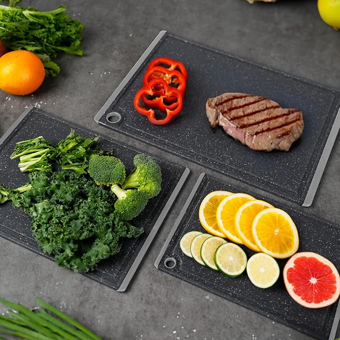 Kikcoin Plastic Cutting Boards for Kitchen, 3-Piece Large Cutting Board Set Dishwasher Safe Chopping Boards with Non-slip Feet and Juice Grooves, Light Gray