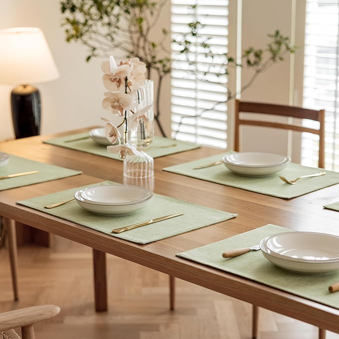 Demetex Green Placemat Set of 4 Washable Linen Textured Place Mats for Dinner Heat Resistant Sage Cloth Placemats Scratch Resistant Plate Mats for Dining Table Kitchen Spring, Green