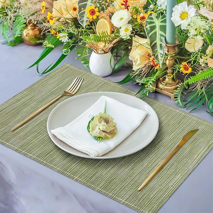 Green Placemats Set of 4, 12x18 Inch Heat-Resistant Washable Easy to Clean Place Mats, Faux Linen Cloth Table Mats Suitable for Indoor/Outdoor Parties & Kitchen Decor (Green)