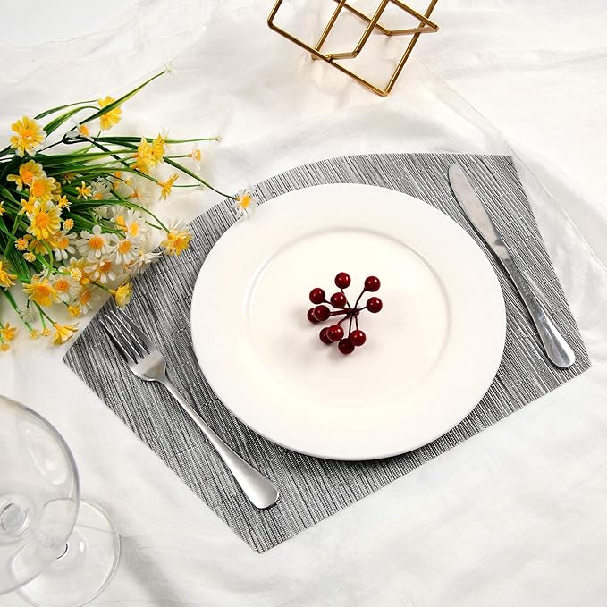 SHACOS Round Table Placemats Set of 4 Wedge Placemats Heat Resistant Woven Vinyl Table Mats Wipe Clean (4, Silver Gray)
