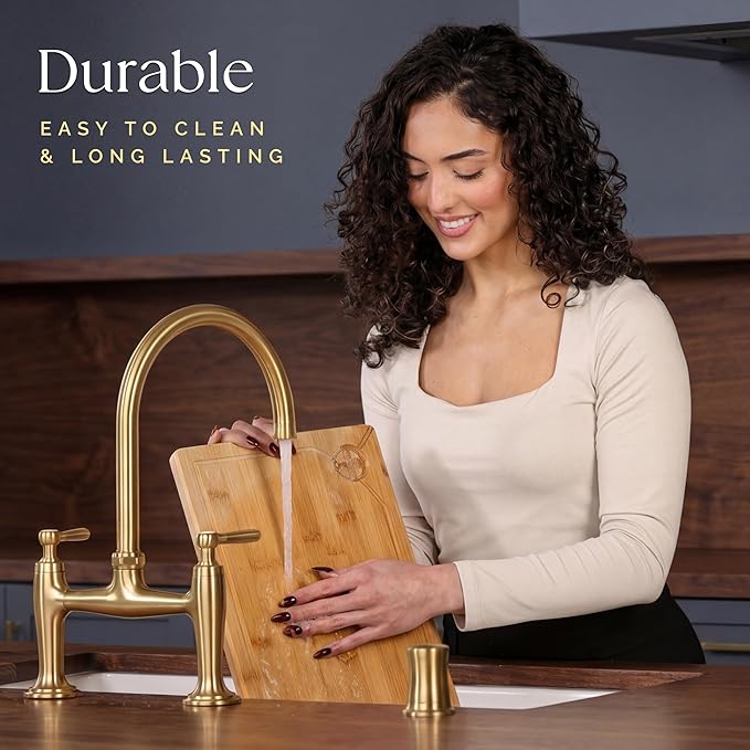 Deer & Oak Large Bamboo Chopping Board 15" x 9.8" x 0.8", Premium Wooden Kitchen Cutting Board for Meat & Vegetables, Pre-Oiled, Water Resistant, Knife-Friendly