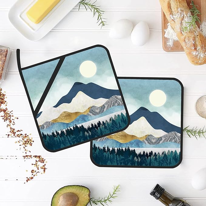 Mountains Nature Scenery Pot Holders Set of 2 Kitchen Heat Resistant Potholder for Microwave Cooking Baking Oven End Dishes and BBQ