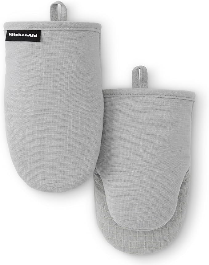 KITCHENAID Gourmet Series Gridlines Mini Oven Mitts 2-Pack Set, Heat Resistant up to 600°F, Soft Silicone Grip, Magnetic Cuff, Matte Grey, 5.5"x9"