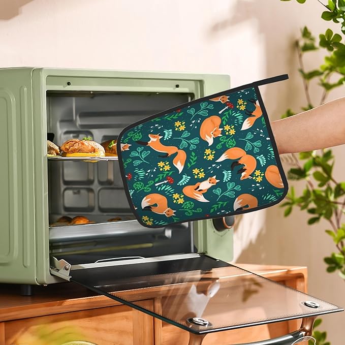 Cute Foxes Pot Holders Set of 2 Heat Resistant Potholders,Mushrooms Fire Oven Hot Pads for Kitchen Cooking Baking Barbecue