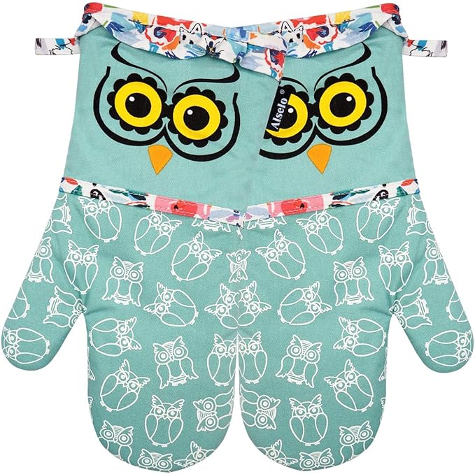 Alselo Oven Mitts, Heat Resistant with Soft Quilted Cotton Lining Set of 2, Fashion Animal Design with Silicone Printing Anti-Slip Kitchen Gloves for Safe Backing Cooking Barbecue (Green 2)