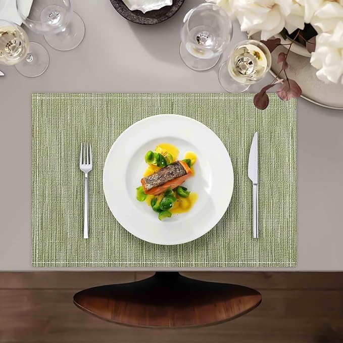 Green Placemats Set of 4, 12x18 Inch Heat-Resistant Washable Easy to Clean Place Mats, Faux Linen Cloth Table Mats Suitable for Indoor/Outdoor Parties & Kitchen Decor (Green)