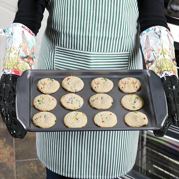 Alselo Oven Mitts, Heat Resistant with Soft Quilted Cotton Lining Set of 2, Fashion Duck Design with Silicone Printing Anti-Slip Kitchen Gloves for Safe Backing Cooking Barbecue (Darkgray, Duck)