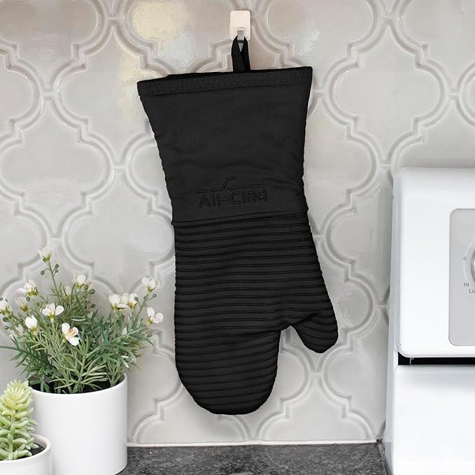 All-Clad Silicone Oven Mitts: Heat Resistant up to 500 Degrees - 100% Cotton & Silicone, 14"x7" Oven Mitt for Kitchen and Barbecue, 2-Pack, Black