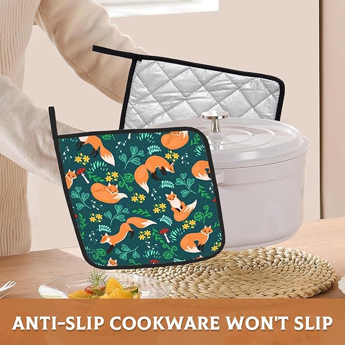 Cute Foxes Pot Holders Set of 2 Heat Resistant Potholders,Mushrooms Fire Oven Hot Pads for Kitchen Cooking Baking Barbecue