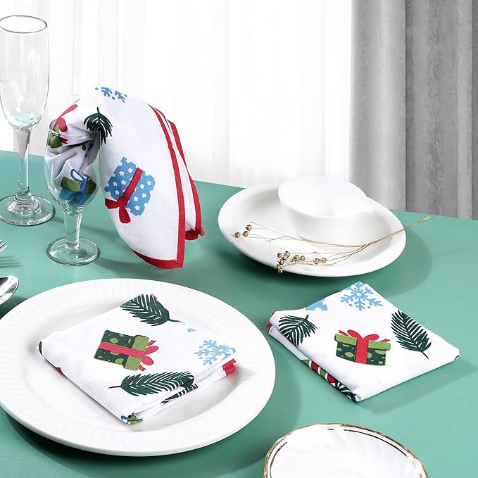 FINGERCRAFT Cloth Napkins, Set of 12 Cotton Linen Blend Printed Dinner Napkins Cloth Mitered Corner Perfect for Parties Dinners Christmas 20x20 Wonderland
