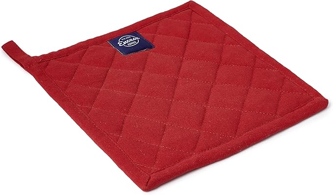 Encasa XO Heat Resistant Cotton Pot Holders with Hanging Loop - Set of 2 - Red - Multipurpose Quilted Everyday Hot Pad for Kitchen, Camping, BBQ & Microwave - 8x8 in