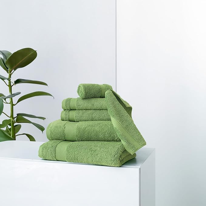 Classic Turkish Towels CTT - Premium 4 Piece Bath Towel Set, Made with 100% Turkish Cotton, Quick Drying, Highly Absorbent & Comfy Towels for Spa & Hotel | 30"x54" (Green)