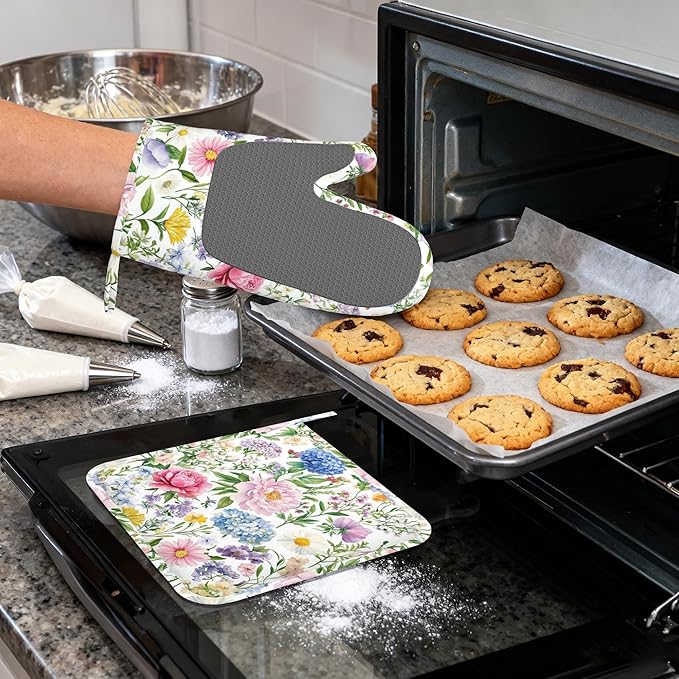 Watercolor Floral Oven Mitts and Pot Holders (4PCS),Wildflowers Heat Resistant Non-Slip Silicone Kitchen Gloves for Cooking, Baking, BBQ Waterproof Kitchen Accessories