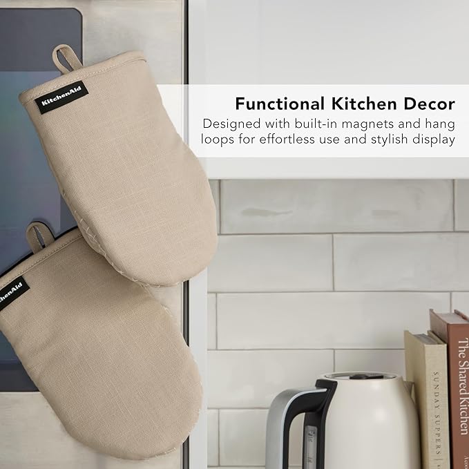 KITCHENAID Gourmet Series Gridlines Mini Oven Mitts 2-Pack Set, Heat Resistant up to 600°F, Soft Silicone Grip, Magnetic Cuff, Milkshake Tan, 5.5"x9"