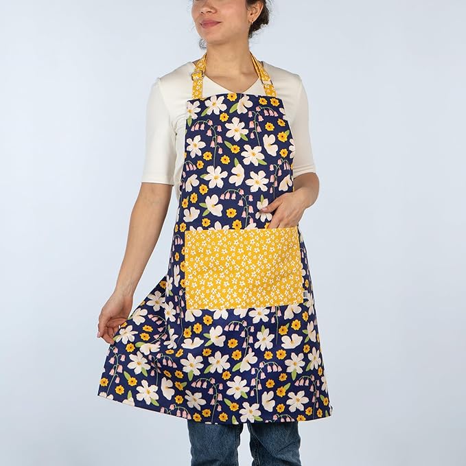 Now Designs by Danica Full Bloom Chef Apron - 100% Cotton, W28 x L32in, Unisex-Adults