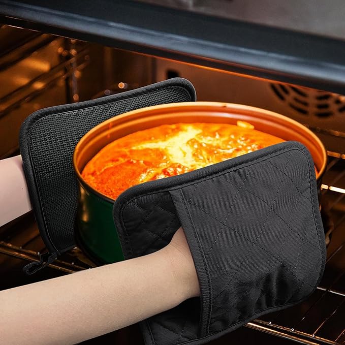 2Pcs Cotton and Neoprene Oven Pads Pot Holders with Pocket 8"x8.5" Dual-Function Hot Pad Set for Finger Hand Wrist Protection Heat Resistant to 428°F,Black