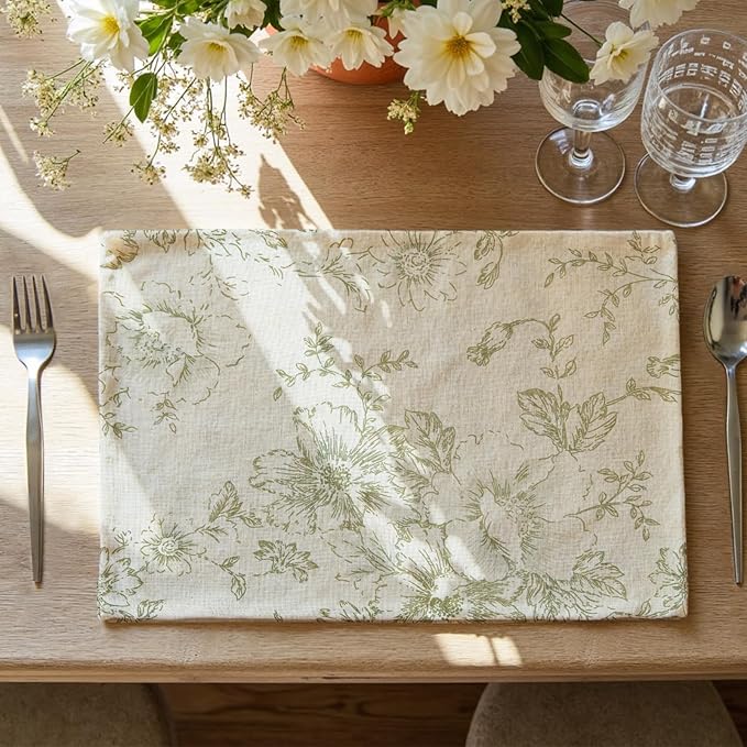 JINCHAN Floral Placemats Set of 4 Farmhouse Linen Placemats Cloth Table Mats Holiday Seasonal Rustic for Kitchen Dining Table Decor Heat Resistant Washable Tablemats 13x19 Inch Green