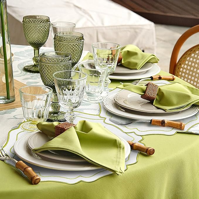 4 Sets Ribbon Twirl Cotton Linen Placemats, 15 inch Embroidery Round Cloth Table Mats with Green Scalloped Edge Washable Fabric Place Mats Flower Shape for Wedding Baby Shower Party Table Decor