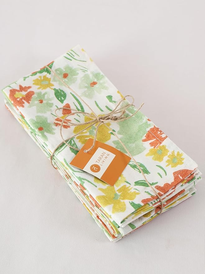 TARAN LIVING Cloth Napkins Set of 4, Printed Floral Cotton Dinner Napkins, Soft Washable Table Napkin Set Holiday Farmhouse Décor - 18"x18"