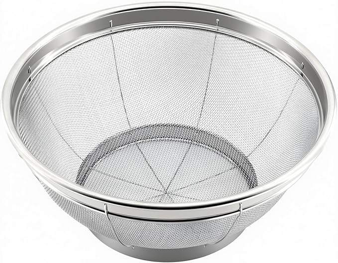 Fine Mesh Strainer for Kitchen, 4 Quart Stainless Steel Colander Bowl for Pasta, Rice, Fruit, Metal Net Baskets with Resting Base - Strain, Drain, Rinse