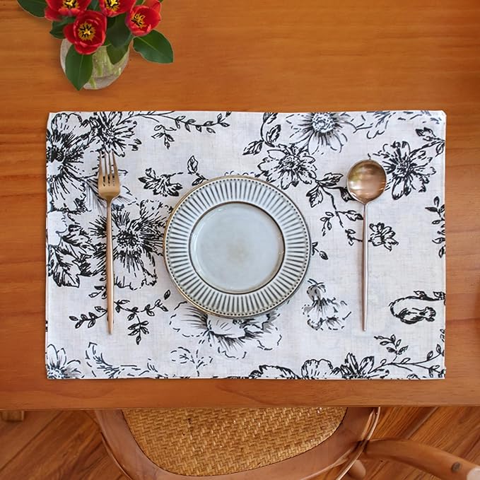 JINCHAN Floral Placemats Set of 4 Farmhouse Linen Placemats Cloth Table Mats Holiday Seasonal Rustic for Kitchen Dining Table Decor Heat Resistant Washable Tablemats 13x19 Inch Black