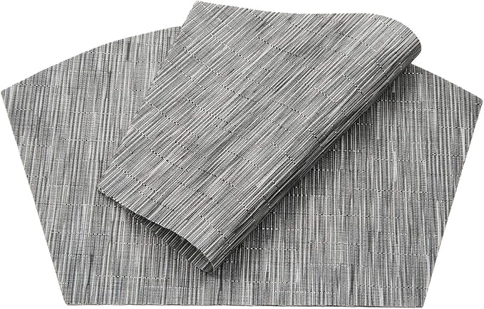 SHACOS Round Table Placemats Set of 4 Wedge Placemats Heat Resistant Woven Vinyl Table Mats Wipe Clean (4, Silver Gray)