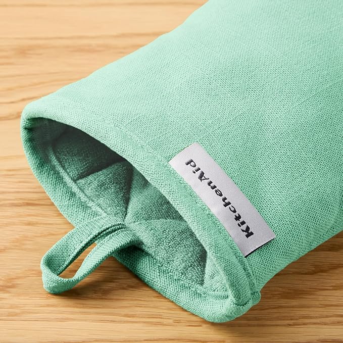 KITCHENAID Gourmet Series Gridlines Mini Oven Mitts 2-Pack Set, Heat Resistant up to 600°F, Soft Silicone Grip, Magnetic Cuff, Color of The Year, Spearmint, 5.5"x9"