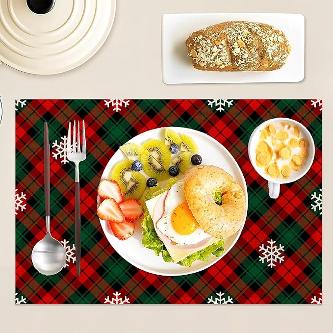 Set of 6 Washable Red Green Plaids Placemats Non-Slip Heat-Resistant 12x18 Inch Thick Decorative Retro Christmas Plaid Linen Table Mats for Dining Table Home Décor